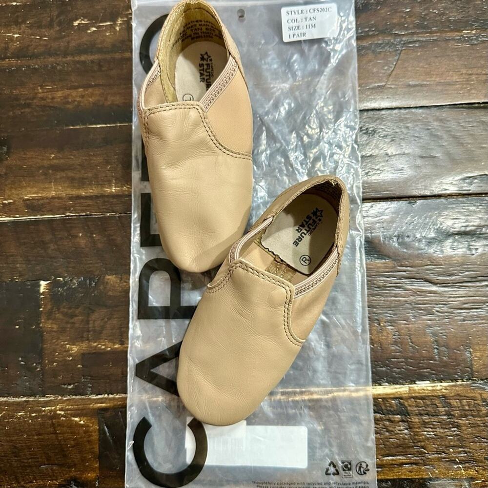 Capezio Tan Slip-On Dance Jazz Shoes New Size 11 (T4015)